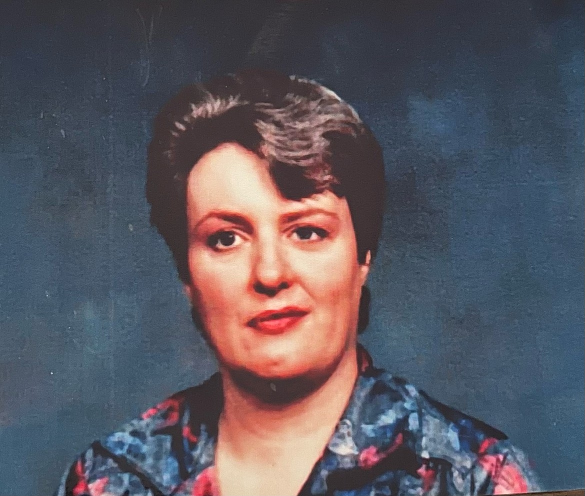 Cheryl Marcella Andrews, 72 passed away on Sept. 17, 2022 at her home, surrounded by family.