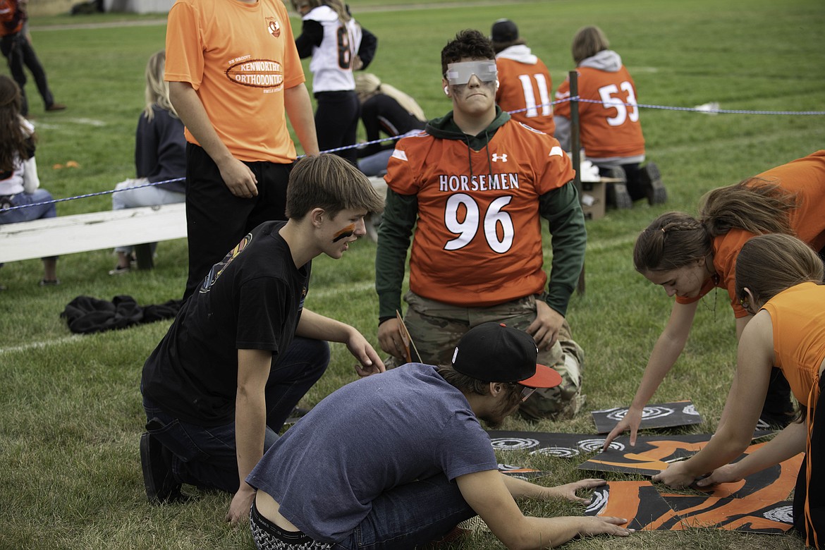 Sophomore James Ovitt in the Crazy Goggles Puzzle event. (Tracy Scott/Valley Press)