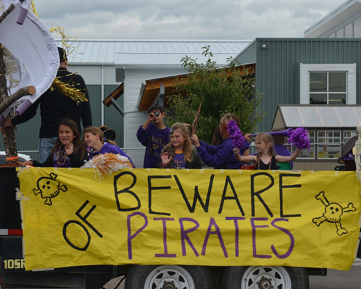 The Polson Pirates celebrated homecoming on Friday with a parade downtown Polson. (Jewels Anne/Lake County Leader)