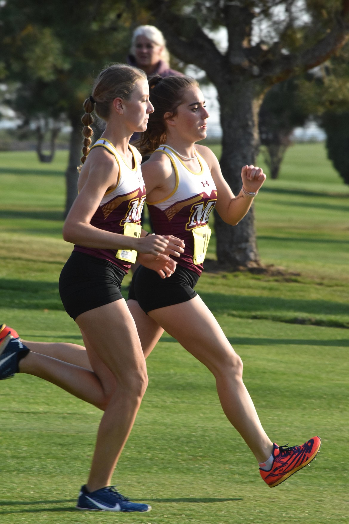 Two Moses Lake runners start out the race together at Colockum Ridge Golf Course.