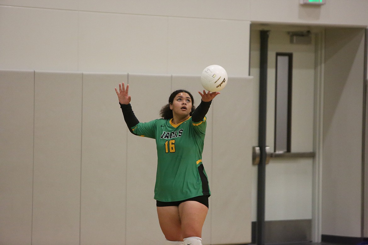 Quincy’s Sulyana Mefi prepares to serve during the Jackrabbits’ 3-1 win over Mabton on Saturday.