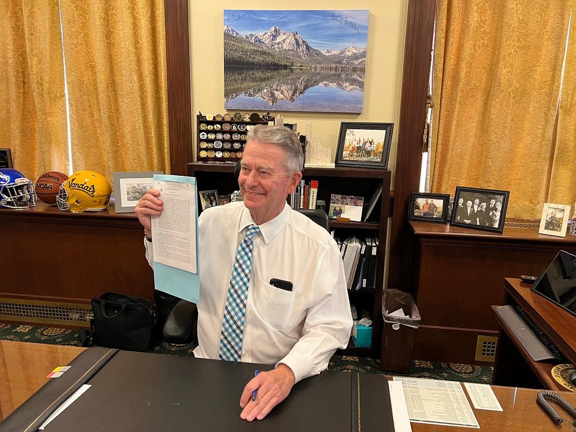 little-most-idahoans-should-receive-special-session-rebate-checks-by-thanksgiving-bonner