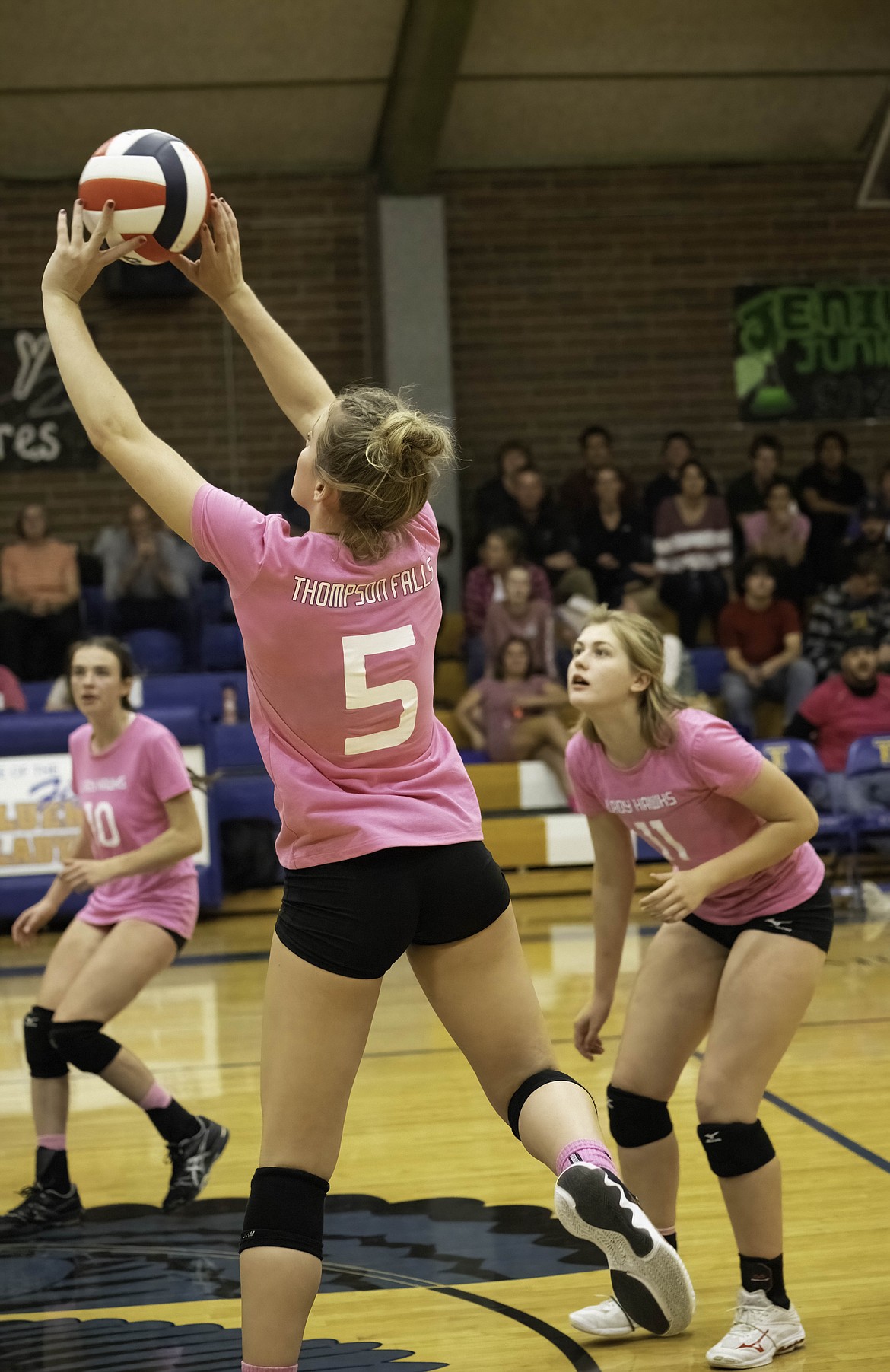 Plains takes on Thompson Falls in volleyball. (Tracy Scott/Valley Press)