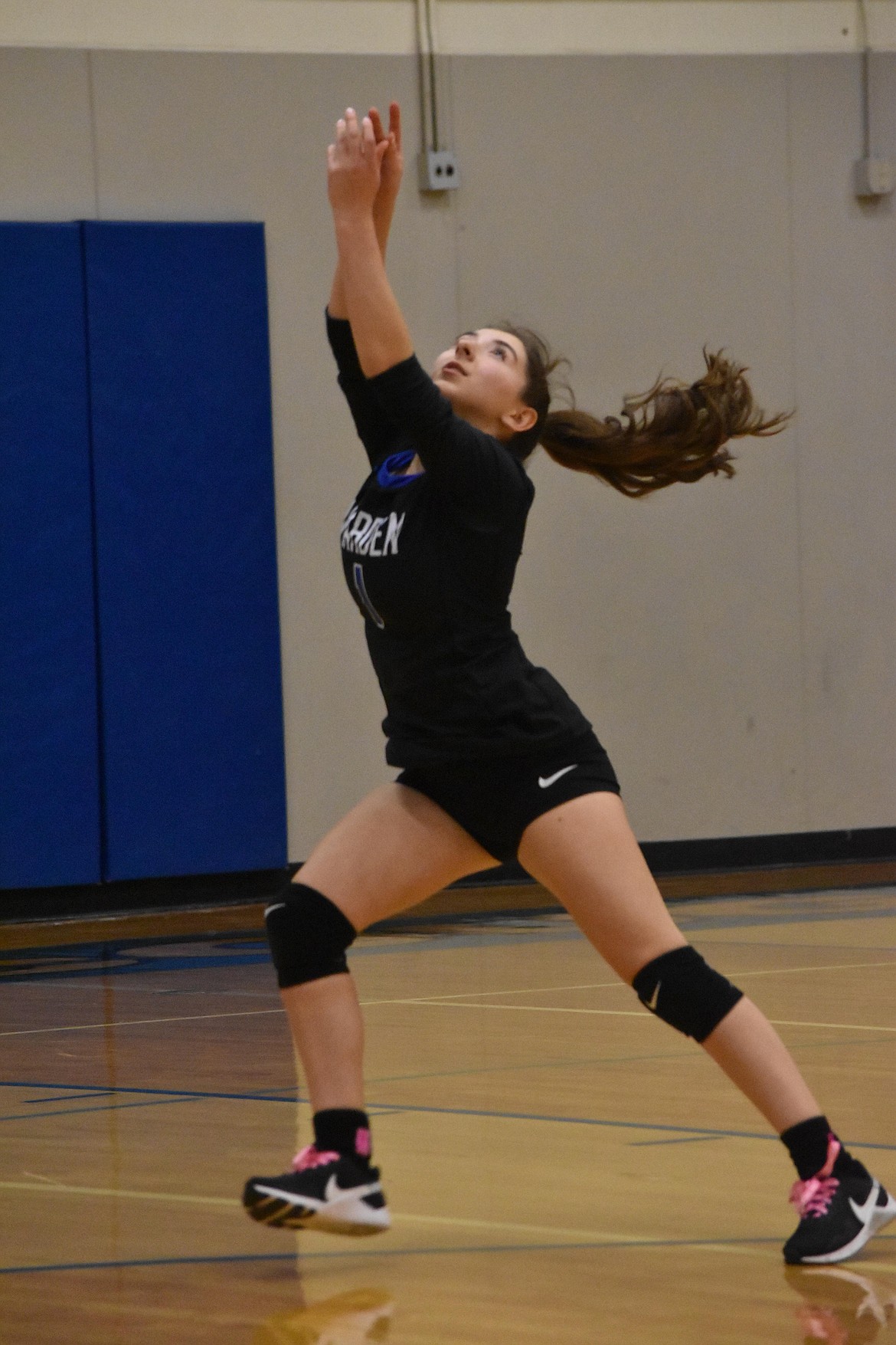 Senior Alyssa Martinez (1) had 10 digs and a 2.3 serve-receive ratio in the game against Walla Walla Valley Academy Monday night.