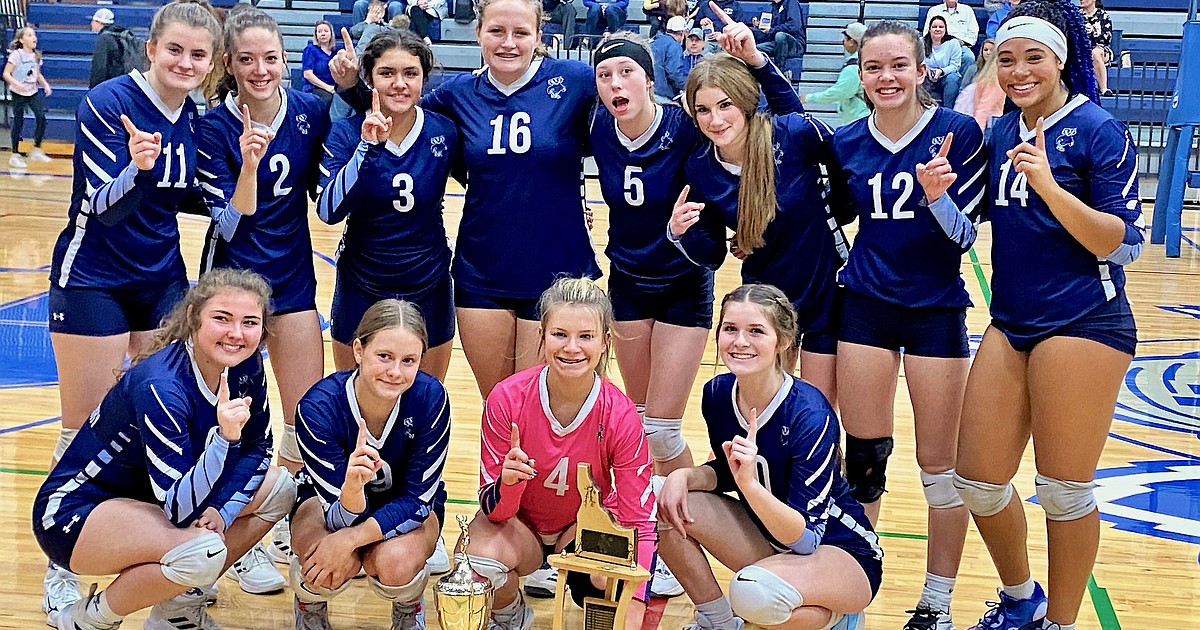 Badger volleyball District champs and off to state Bonners Ferry Herald