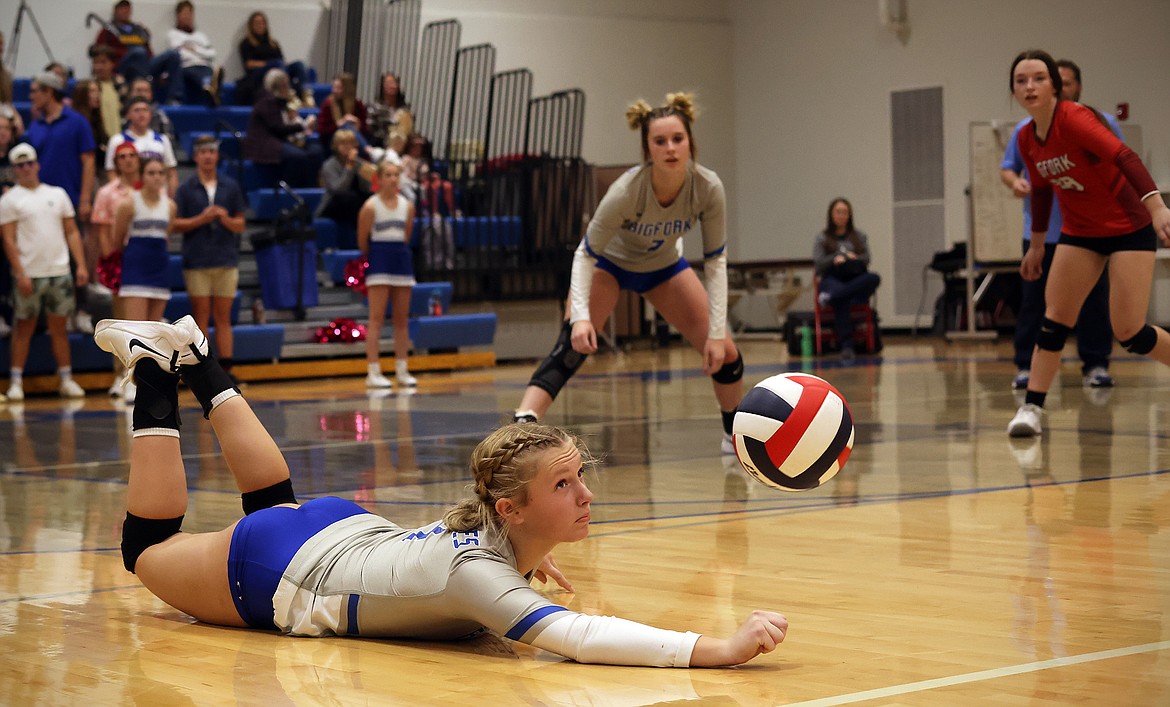 Volleyball, Football remain perfect heading into playoffs | Bigfork Eagle