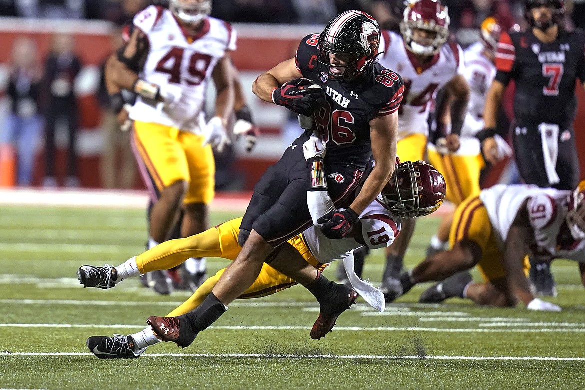 Utah tight end Dalton Kincaid leads the Utes in receptions (39), receiving yards (558) and receiving touchdowns (6). Kincaid caught 16 passes for 234 yards and a touchdown against USC.