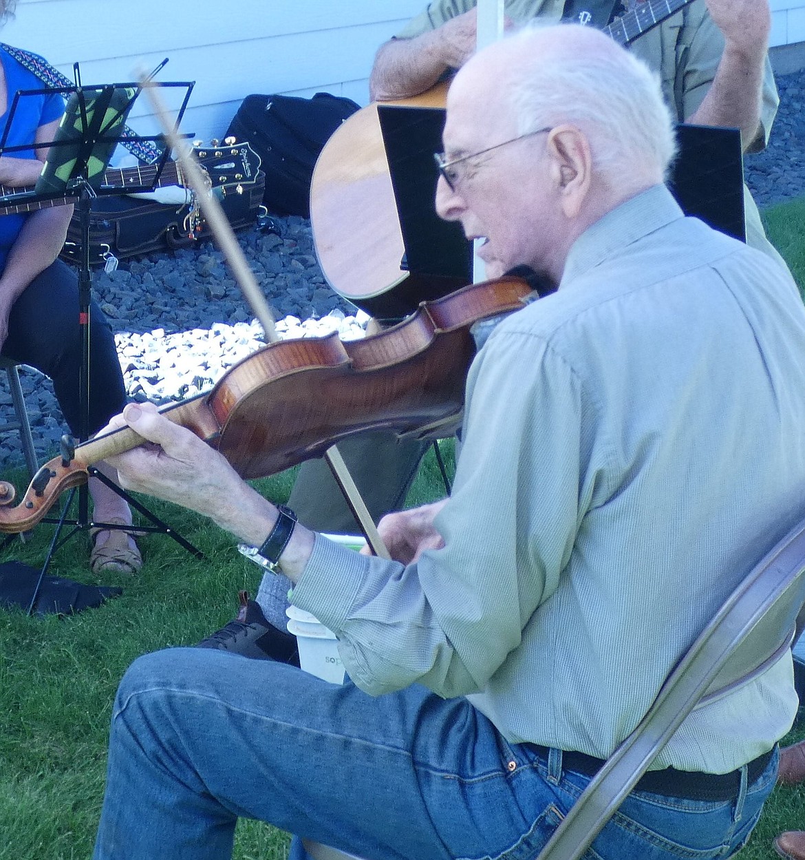 Old-time fiddler Harold Skinner volunteered to fight the 1939 fire.