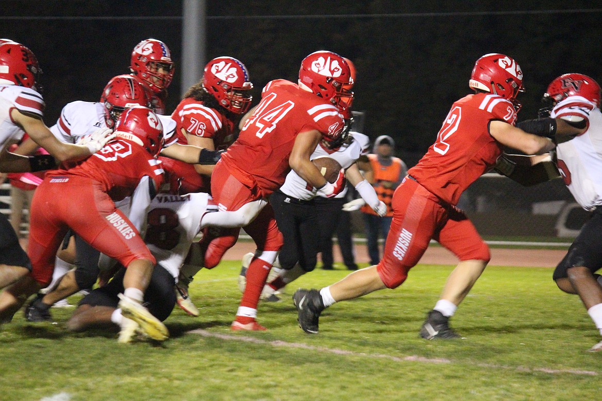 Julian Alegria (44) scored three touchdowns in Othello’s 35-10 win over East Valley (Yakima) on Senior Night Friday.