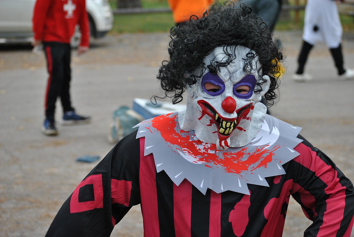 Bryson Hurd dressed up as the dabbing clown. (Amy Quinlivan/Mineral Independent)