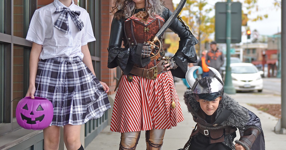 Whitefish hosts big turnout for Trick or Treat Street | Whitefish Pilot