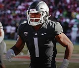 Daiyan Henley named 2022 Butkus Award semifinalist