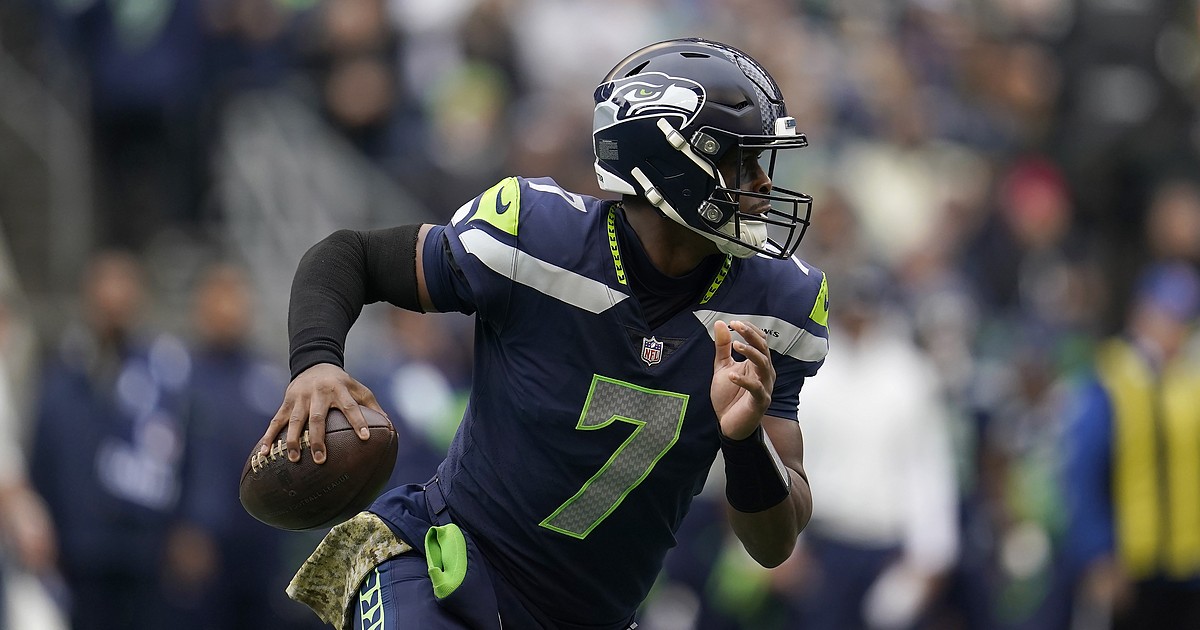 Seahawks' Geno Smith, Ken Walker III, Tariq Woolen finalists for NFL honors