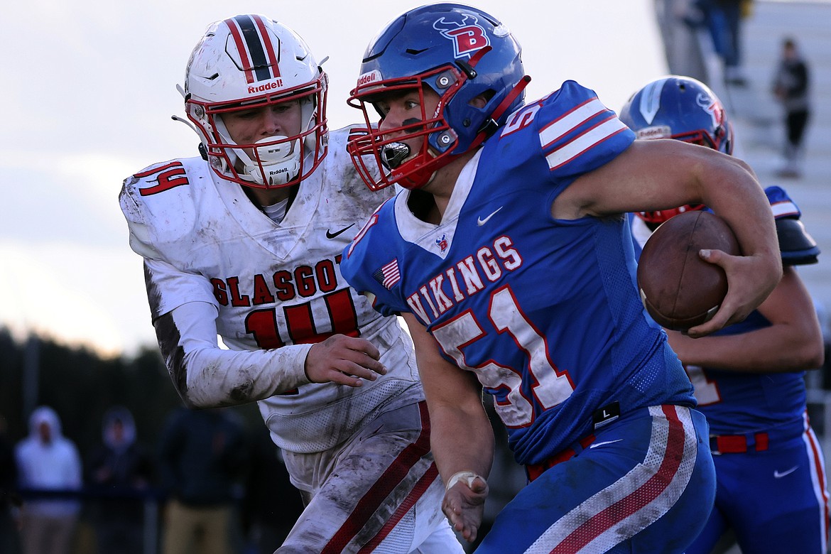 Vikings lineman Manny Baldi returns a blocked punt for a touchdown in the fourth quarter of Bigfork’s 52-12 win over Glasgow in the State B Quarterfinals in Bigfork on Saturday, Nov. 5. (Jeremy Weber/Daily Inter Lake)