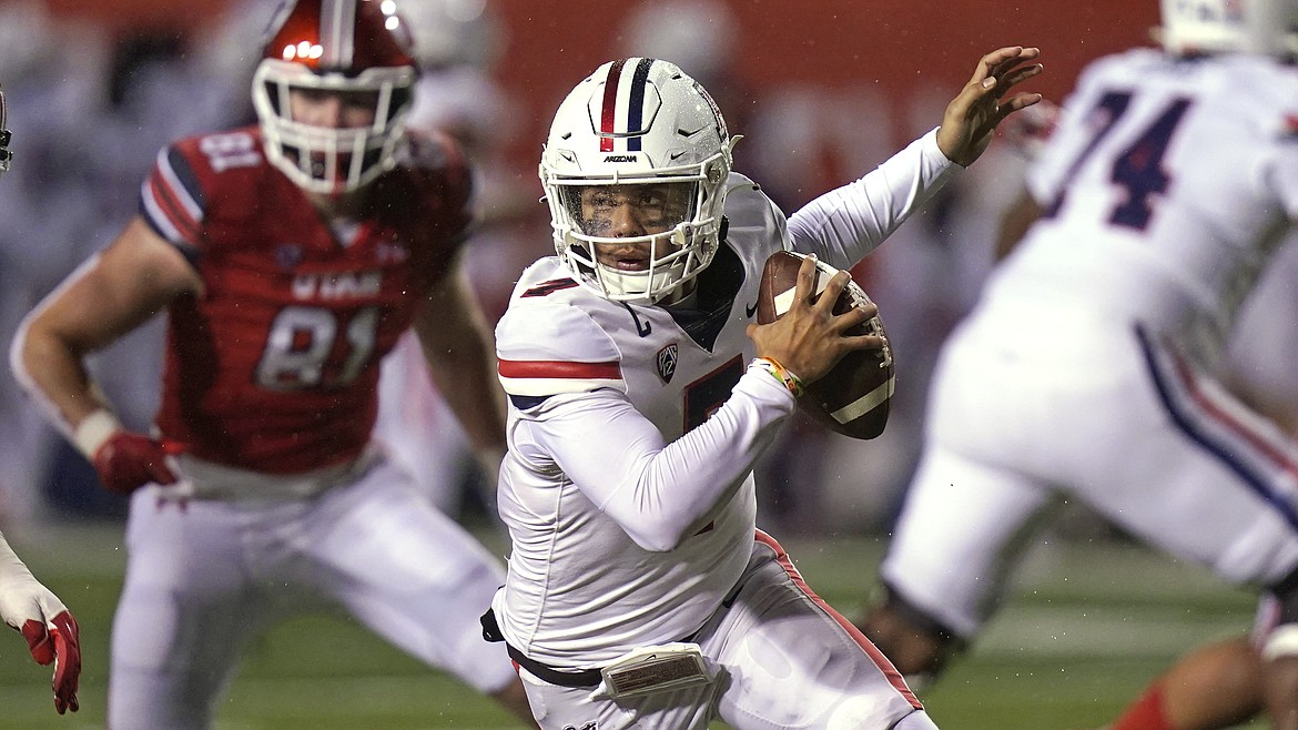 Arizona quarterback Jayden de Laura started 15 games for the Cougars in his first two collegiate seasons before transferring to Arizona this off-season.