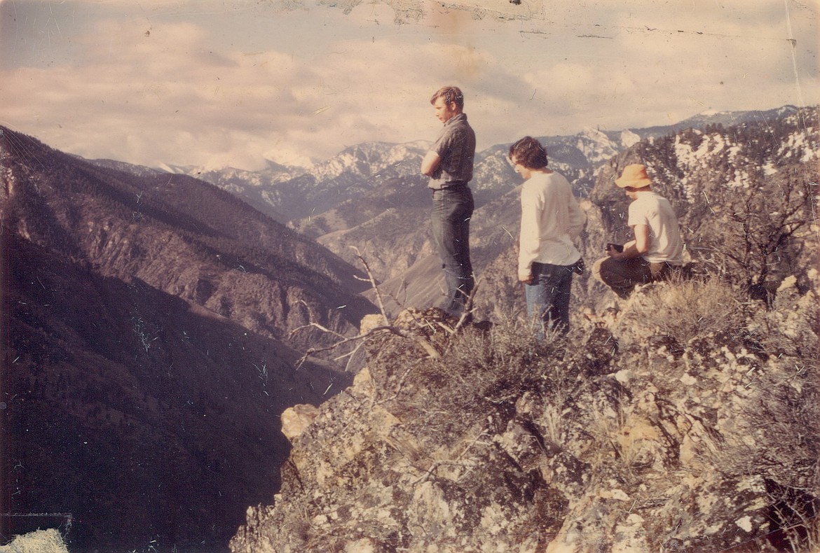 John and friends are seen on canyon rim ready to drop into Mid Fork Salmon in the 1970s. (Photo courtesy of John Fraley)