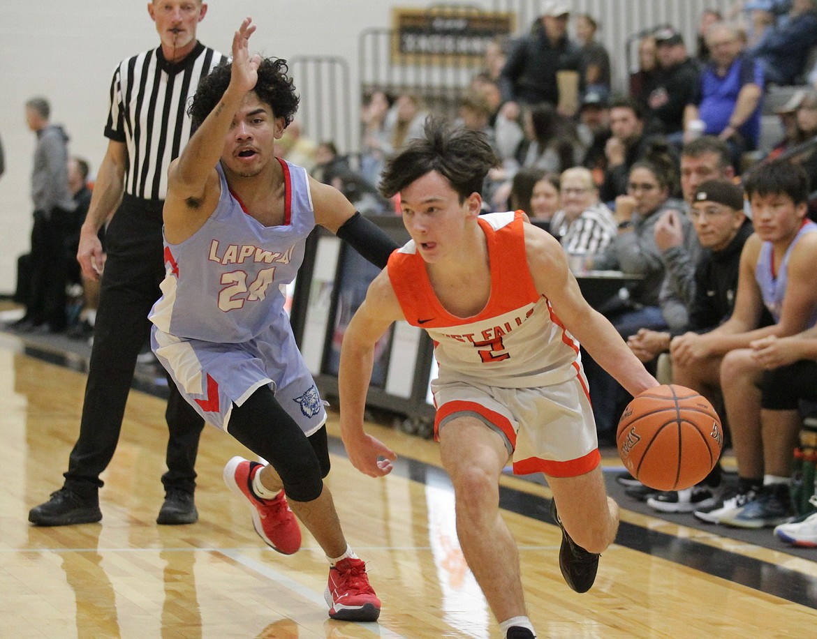 PREP BOYS BASKETBALL Lapwai's Wynott drops 40 on Post Falls Coeur d