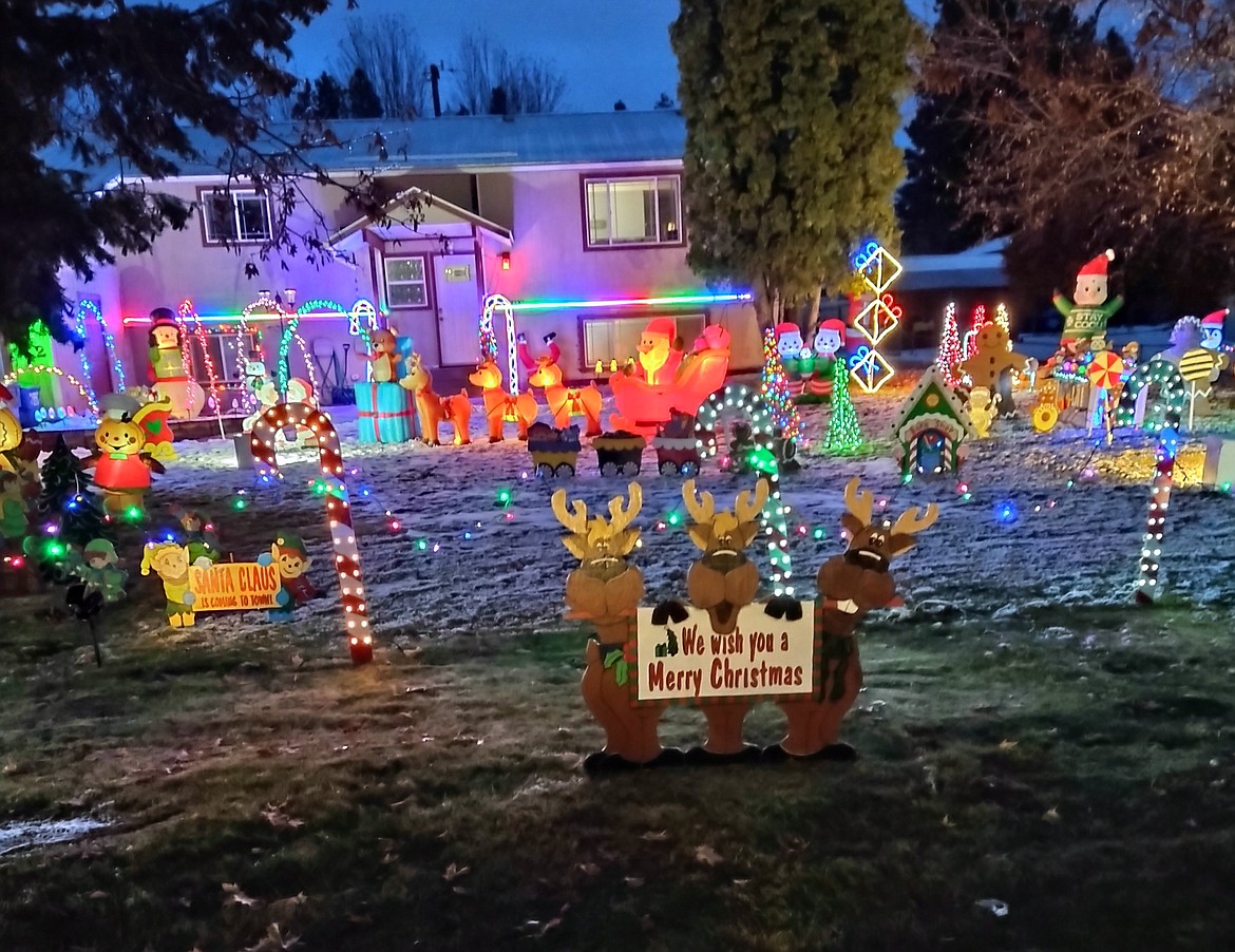 Homeowners go all in with Christmas Decorations at the intersection of Hemlock Ave and 12th Street in Post Falls. Send us your address and a picture to be included in our holiday lights roundup. Visit our interactive map at https://bit.ly/3HG4xnR for a full list of best decorated homes.