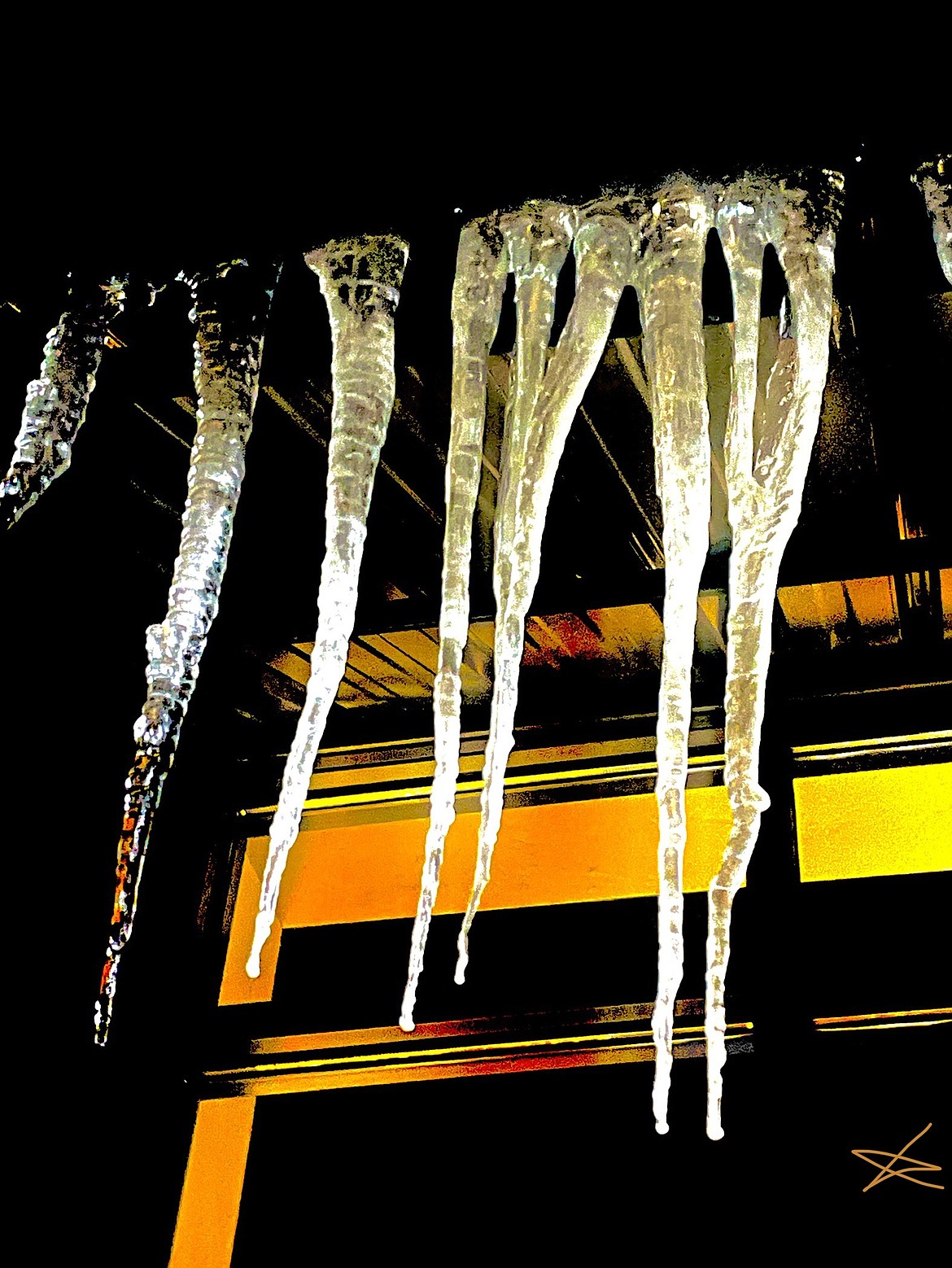Icicles in Riverstone on Dec. 16, 2022. (Photo by Judith Yancey)