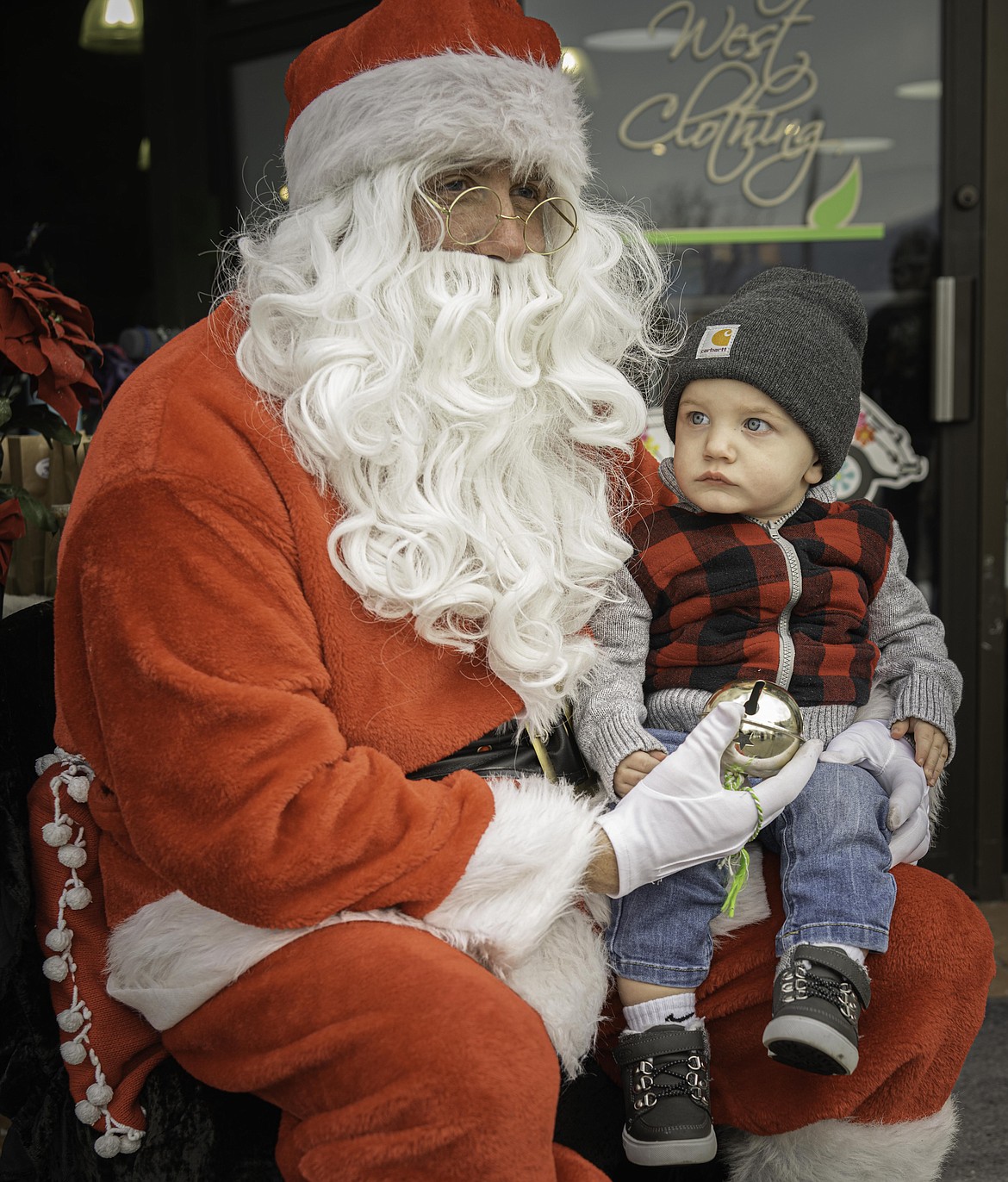 Santa with 1-year-old Jaxx Vonheeder. (Tracy Scott/Valley Press)