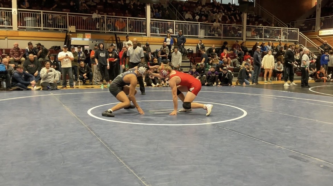 Othello’s Forrest Roylance (right) competes during Tri-State. Head Coach Rudy Ochoa II said that Tri-State is full of tough competition between top wrestling programs from Washington, Idaho. Oregon and Montana.