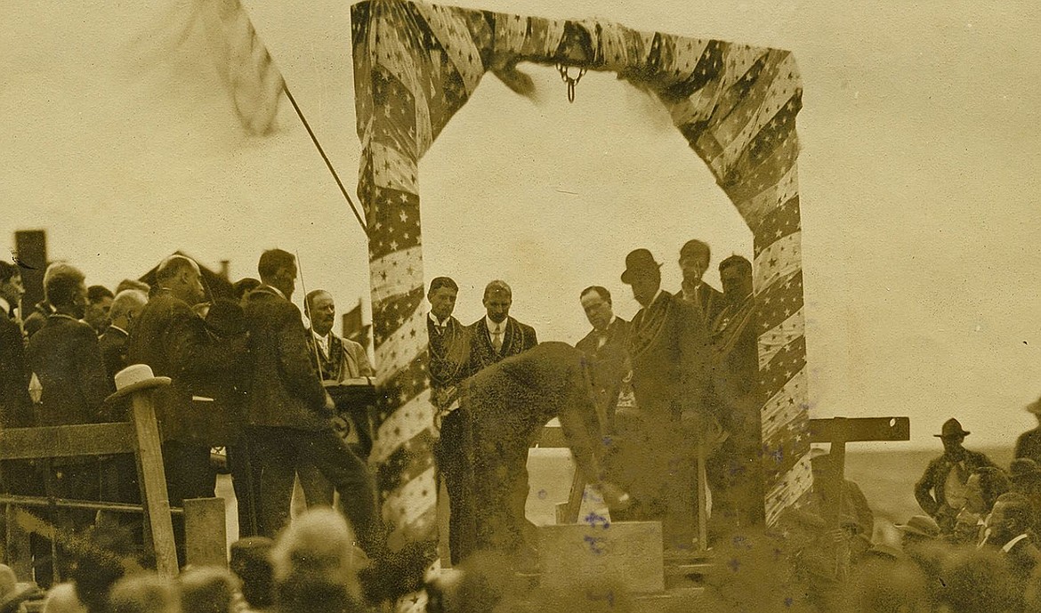 Former Washington Gov. Albert Meade lays the cornerstone of the Ritzville Carnegie Library in 1907. Mead served as governor from 1905 – 1909. He passed away in 1913 at the age of 51.