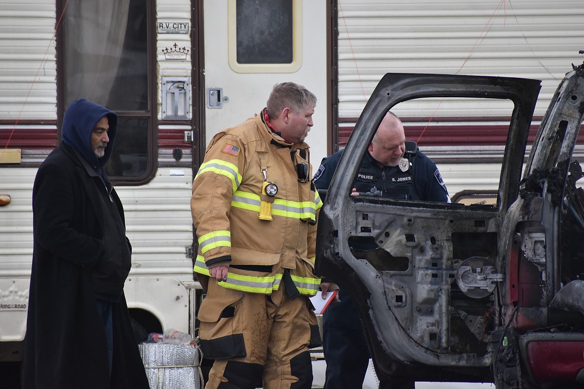 Moses Lake Fire Department and Moses Lake Police Department responded to the fire, where no one was injured and the flames were put out quickly.
