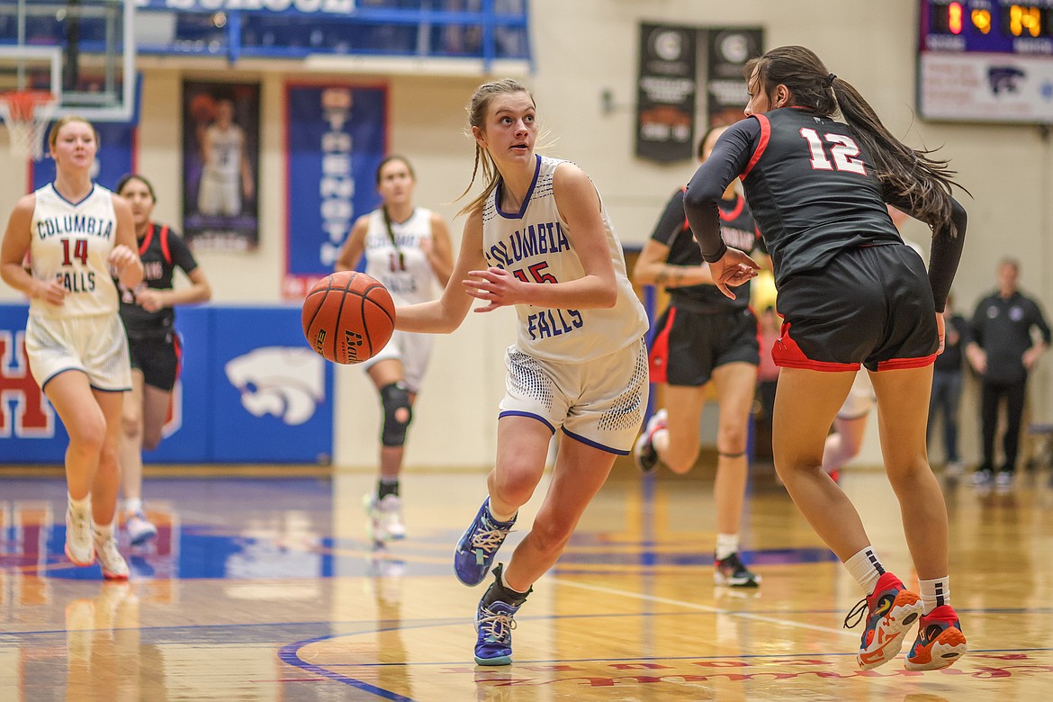 Sophomore Taryn Borgen heads into a layup on Friday at home. (JP Edge photo)