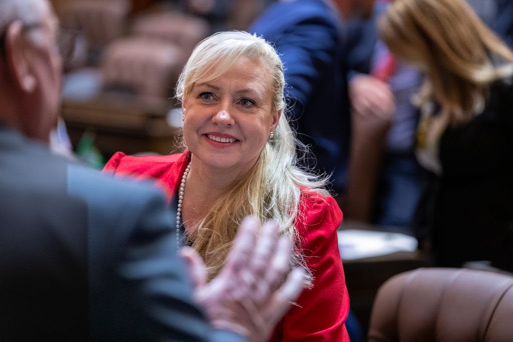 Muncie Rhea Graham Graham proposes bill to recognize parental rights | Columbia Basin Herald