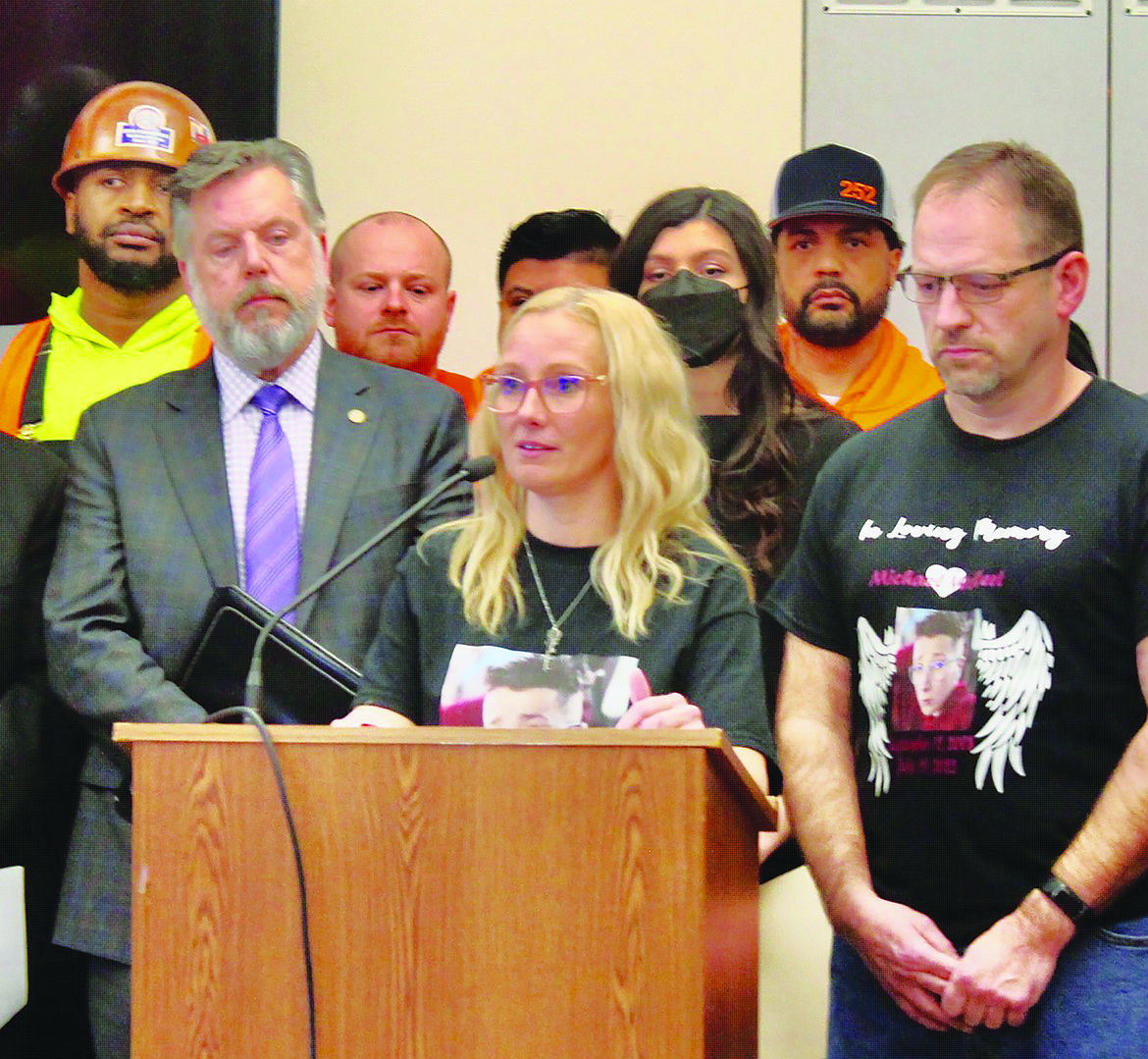 Amber Weilert, a mother from Parkland, shares her story of losing her son due to a drunk driver. Lawmakers said they have bipartisan agreement on a package of bills to make streets safer for workers, bicylists, pedstrians and others. Photo by Reneé Diaz