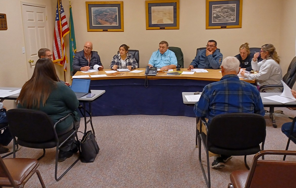 From left: Royal City Council members Michael Christensen, Perla Garcia, Mayor Kent Anderson, Hector Rodriguez, Mackenzee Anderson and Tiffany Workinger listen to options for surveillance cameras at Tuesday’s council meeting.