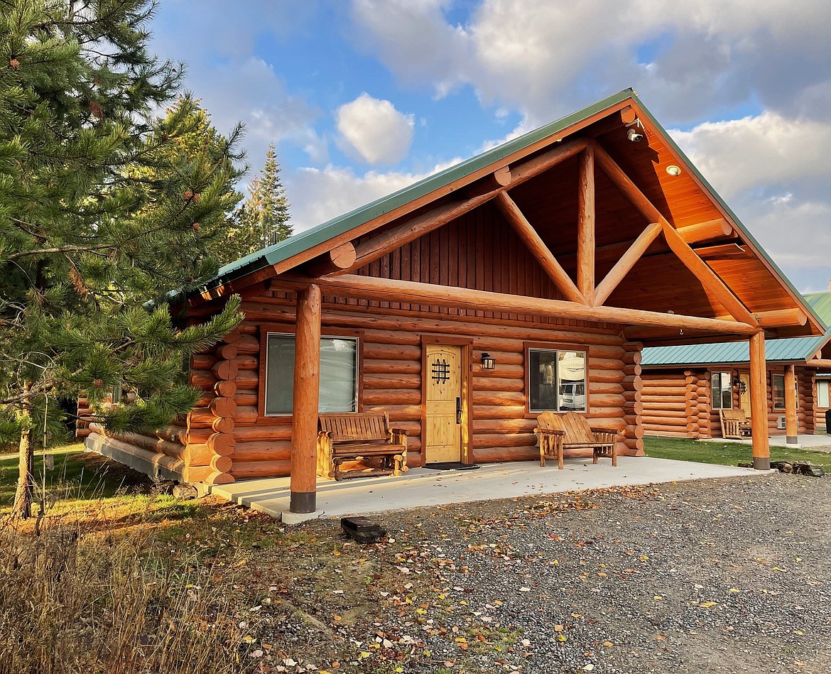 Luxury log cabin at North Haven Campground.