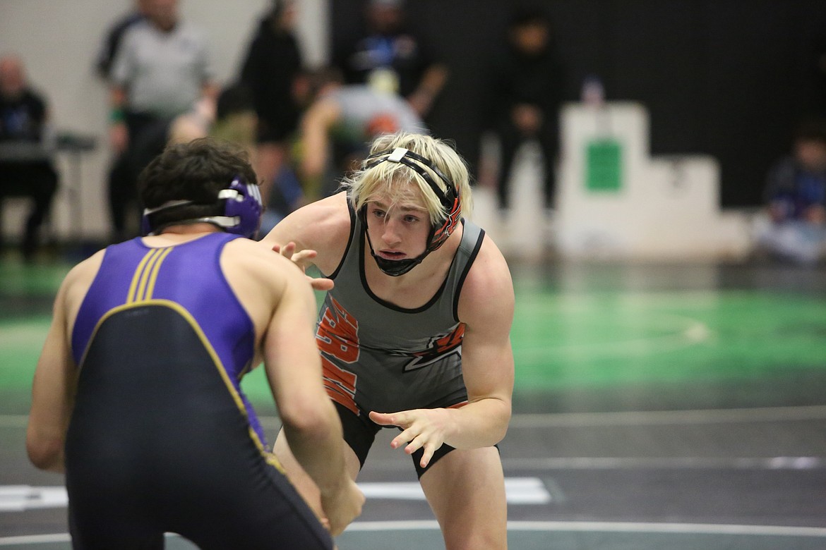 Ephrata senior Hudson Sager, right, is on to state after winning a regional championship in the 160-pound bracket at the 2A Region 4 tournament last weekend.