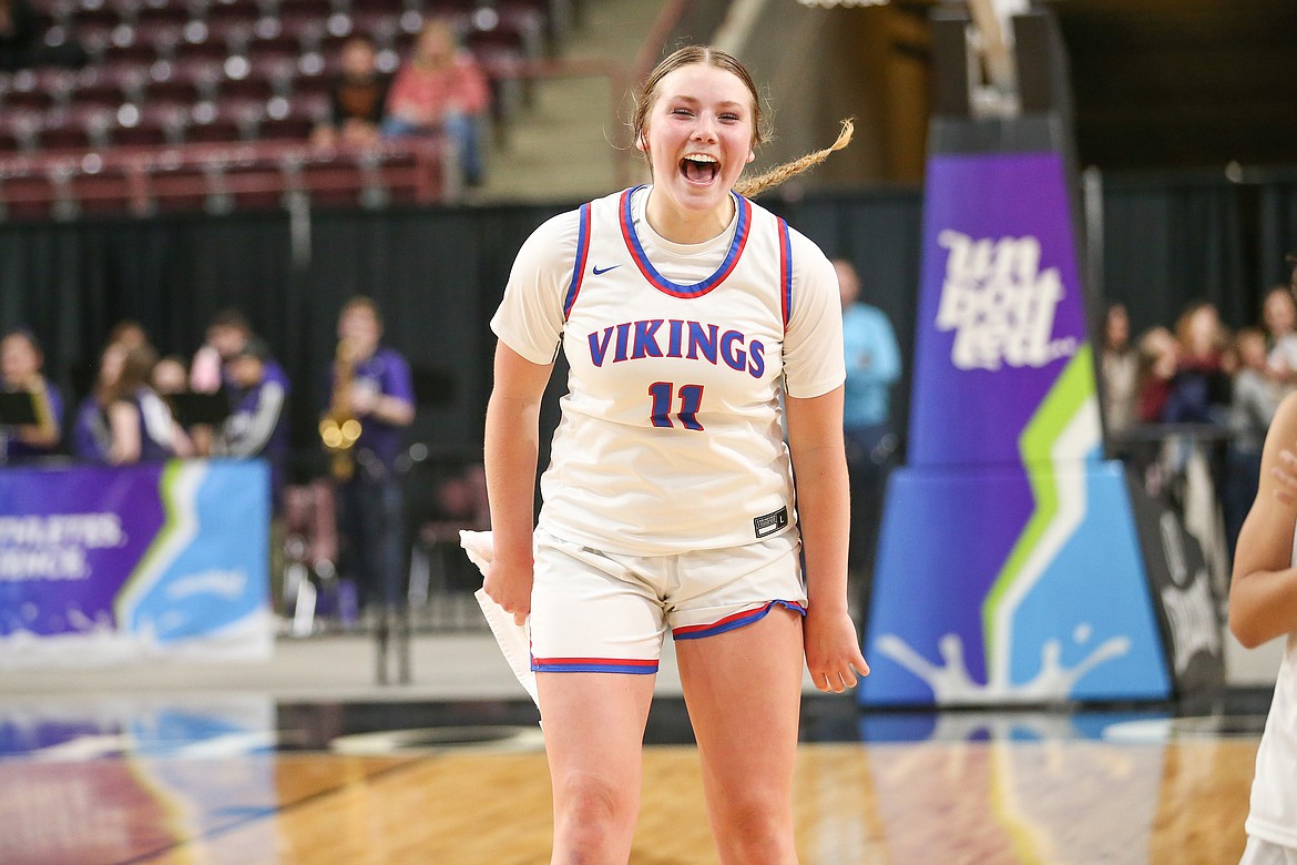 STATE 5A GIRLS CHAMPIONSHIP Phenomenal finish Coeur d'Alene blows