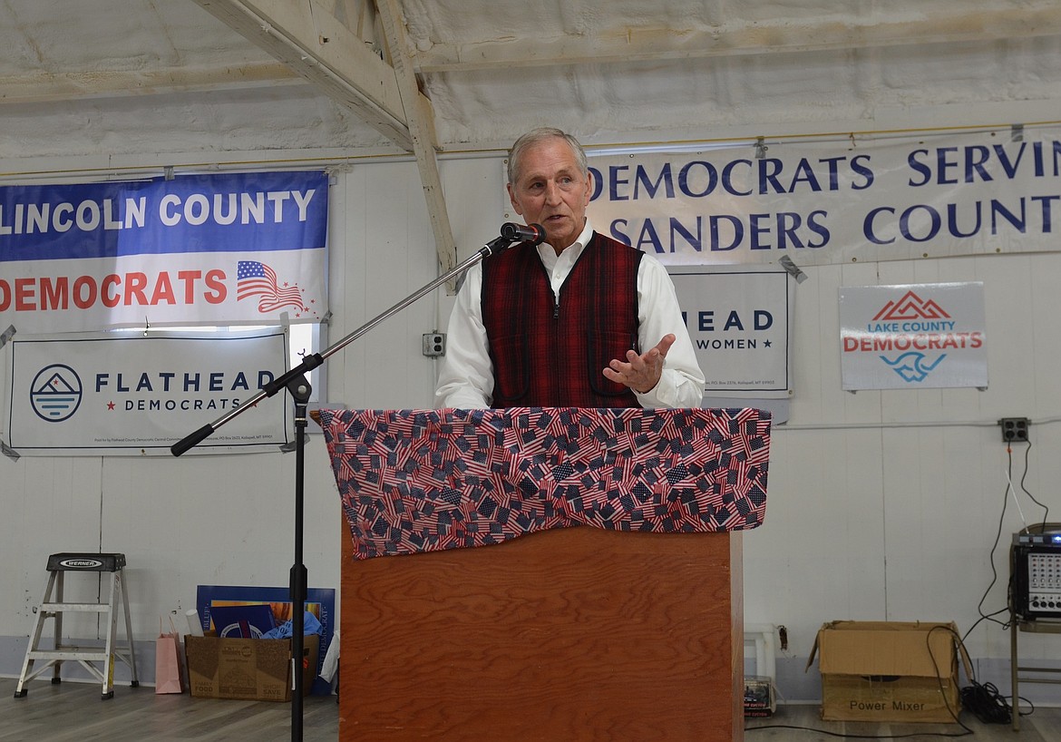 Former Republican Gov. Marc Racicot speaks to Democratic groups from five Western Montana counties in December 2022. (Kristi Niemeyer/Lake County Leader)