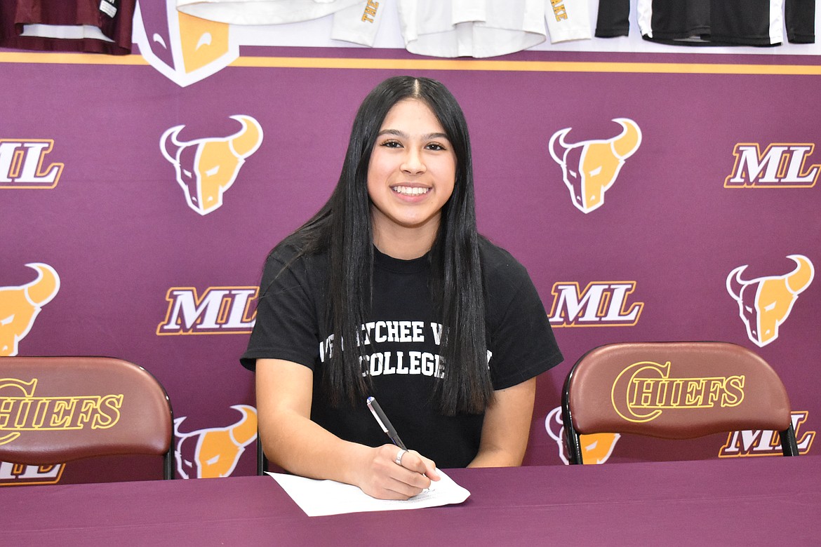 Jazlynn Torres signed with WVCC to play both volleyball and softball.