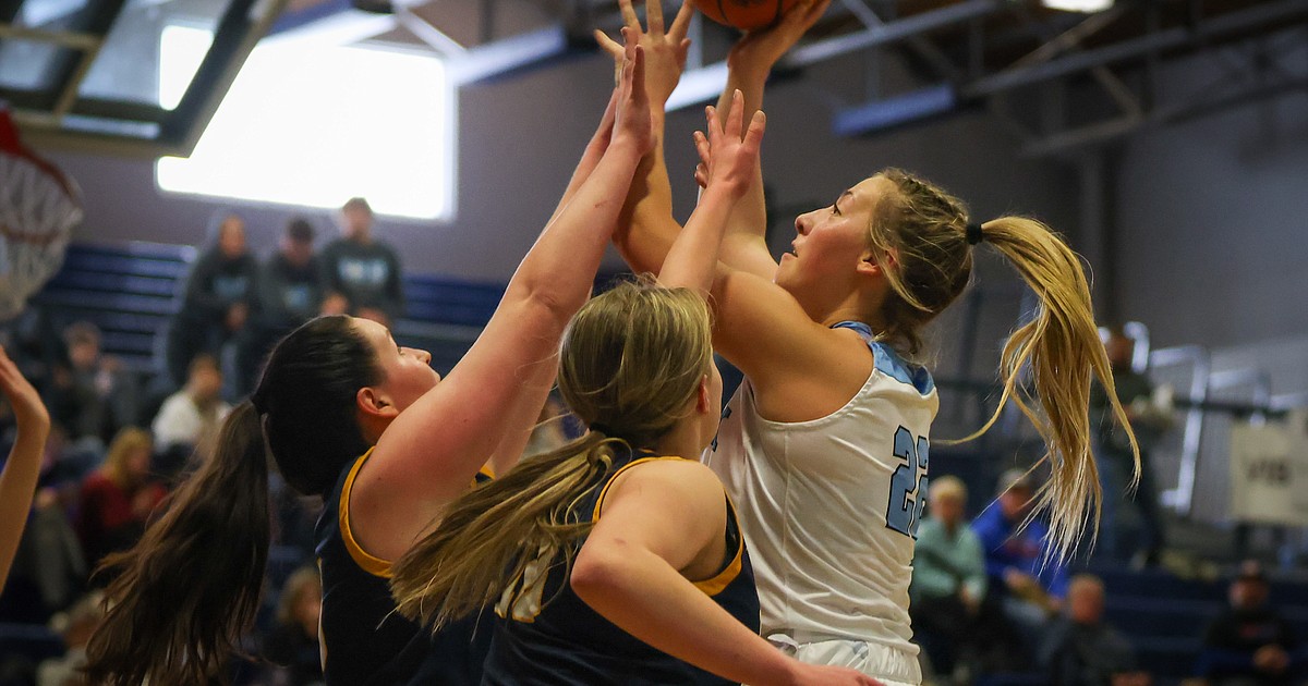 Valkyries cruise to 69-13 win over Deer Lodge | Daily Inter Lake