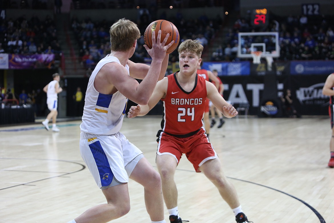 After an inbound, LRS junior Brock Kinch pressures an Adna player in the fourth quarter of the 61-46 win over the Pirates. Head Coach Dustan Arlt said the Broncos’ depth allows them to keep the intensity late in the game while their opponents wear out.