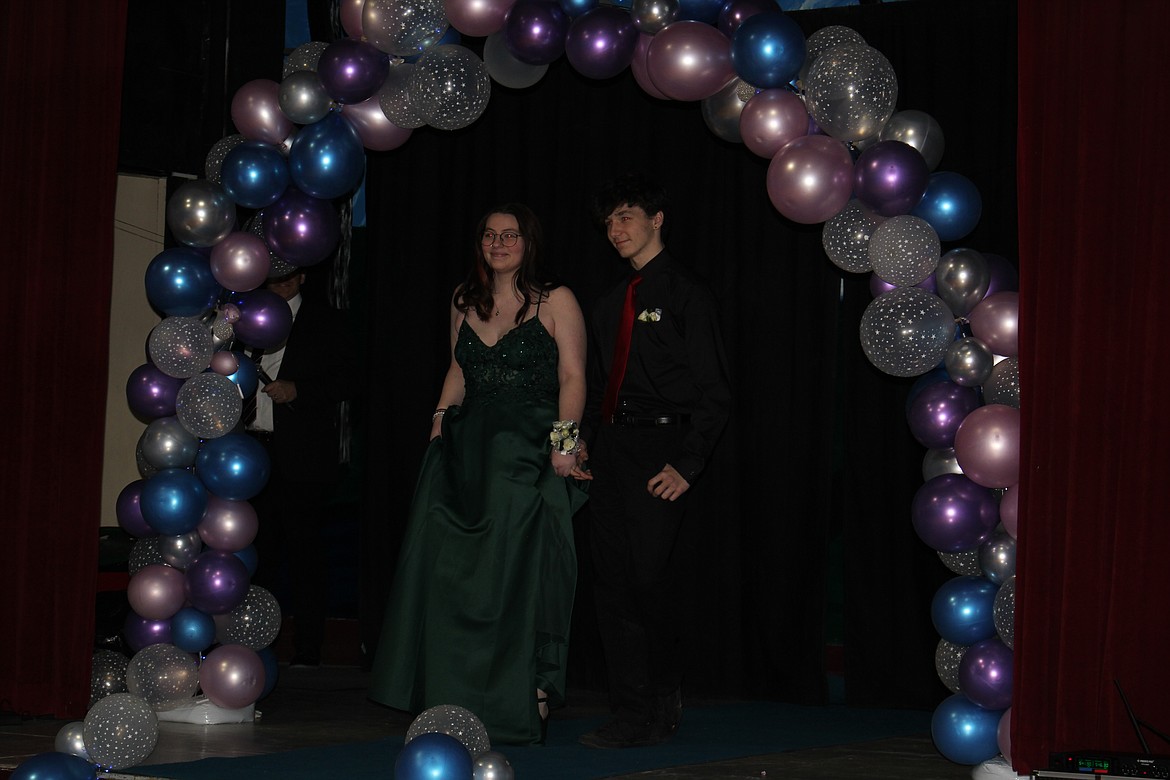 The Alberton High School prom grand march (Monte Turner/Mineral Independent)