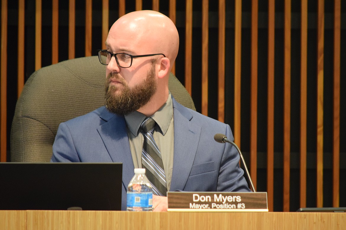 Moses Lake Mayor Don Myers at Tuesday's meeting.