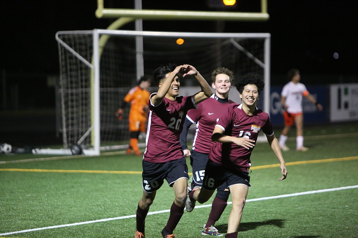 Moses Lake sophomore Miguel Arreola (20) makes a heart with his hands after scoring a goal in the second half of the Mavericks’ 2-0 win over Ephrata