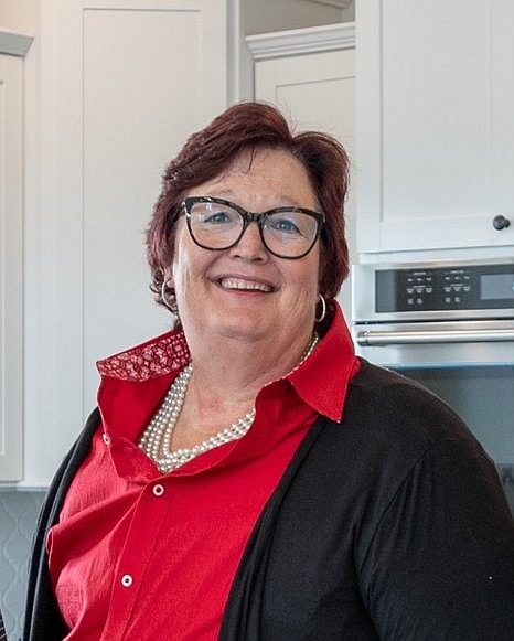 Kim Meaney Randolph of Ephrata works with Kellar-Williams real estate clients to find and sell homes in the Columbia Basin. She has a passion for the area and her family has a long history of service to Grant County.