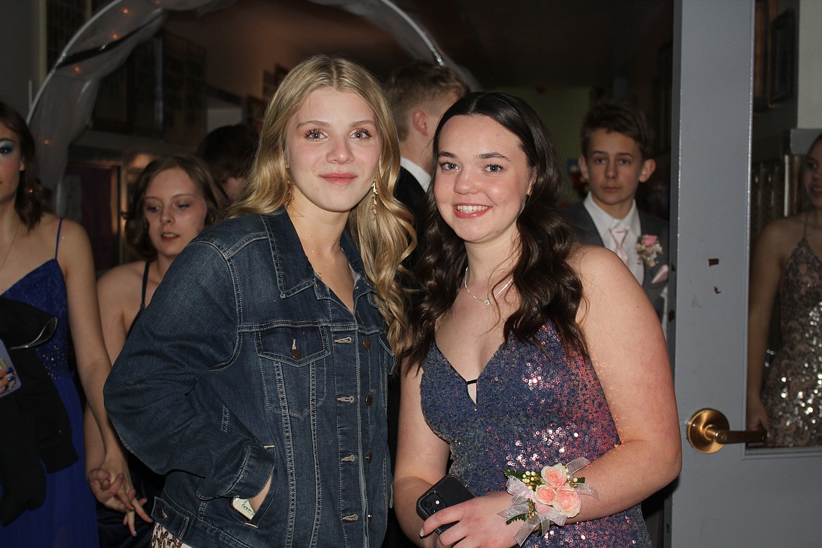 Posing for photos at the Superior High School prom. (Angie Hopwood photo)