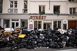 Garbage: In Paris streets, heaps of it become protest symbol