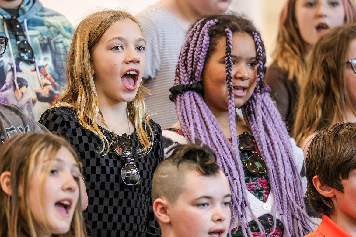 Josie Hackethorn and Tatiana Sorenson sing in teh jazz performance at Glacier Gateway last week. (JP Edge photo)