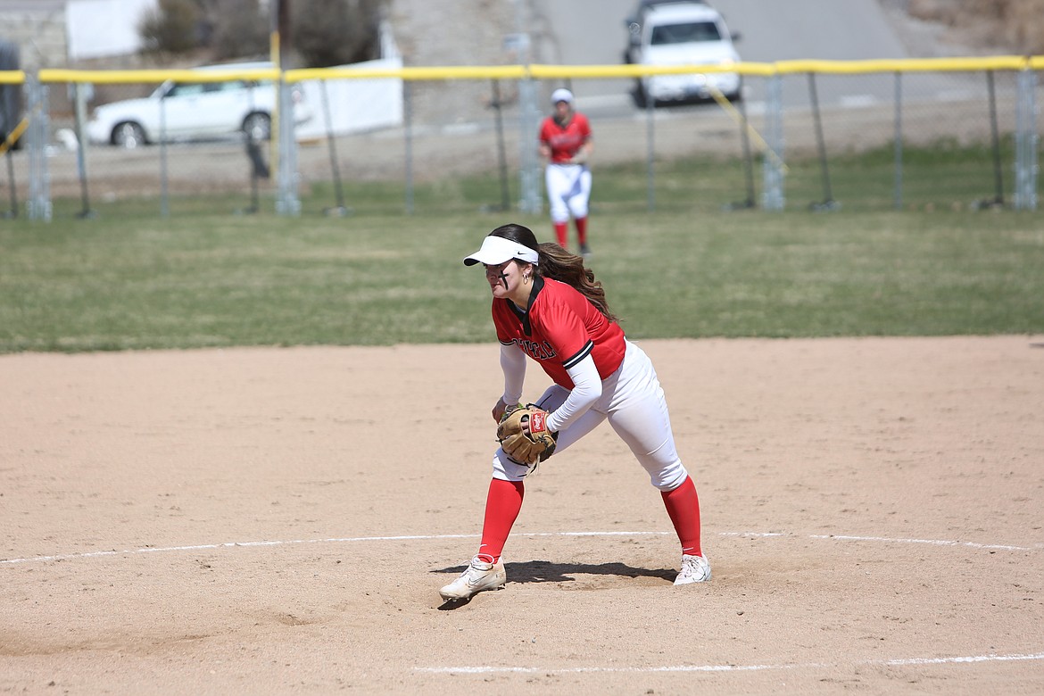 Othello junior Amarie Guzman pitches to Moses Lake during the third inning of Saturday’s game in East Wenatchee.