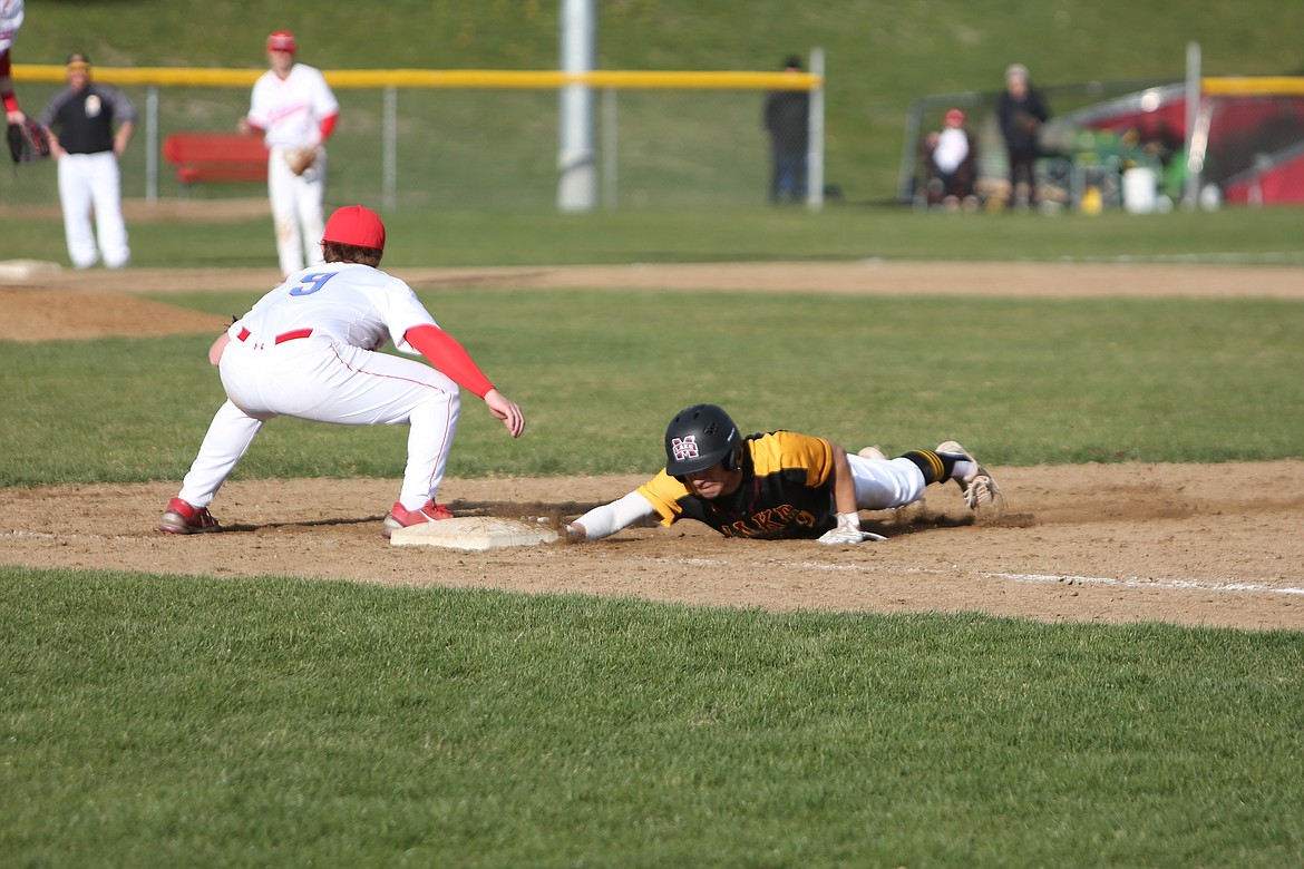 Mavs split doubleheader to Eastmont