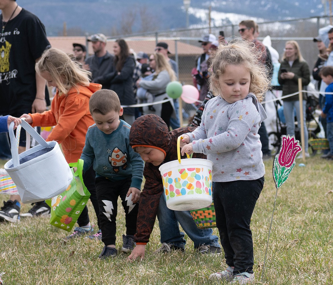 The 3 to 5-year-old group at the Plains Easter egg hunt on Saturday. (Tracy Scott/Valley Press)