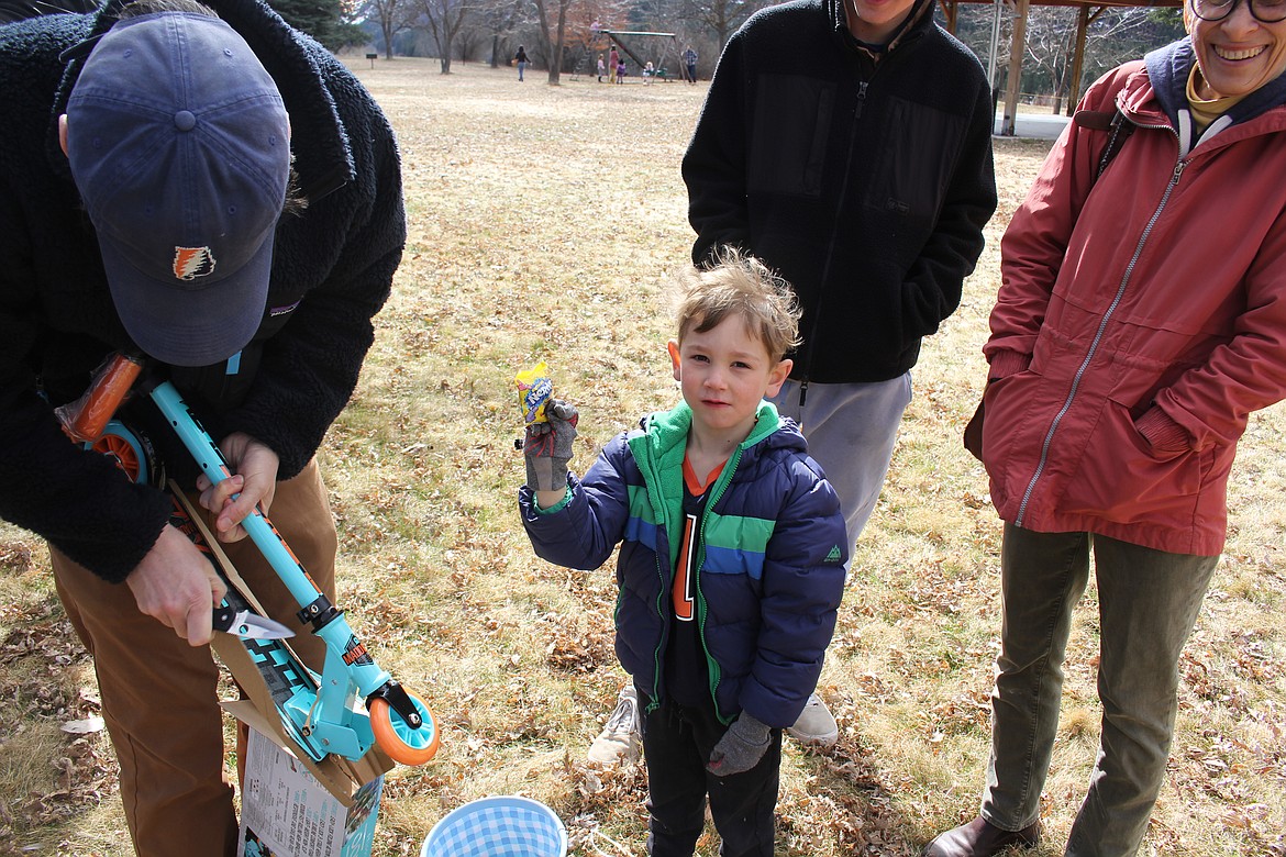 Easter egg hunters at the annual hunt sponsored by the Alberton Ridge Runners. (Monte Turner/Mineral Independent)