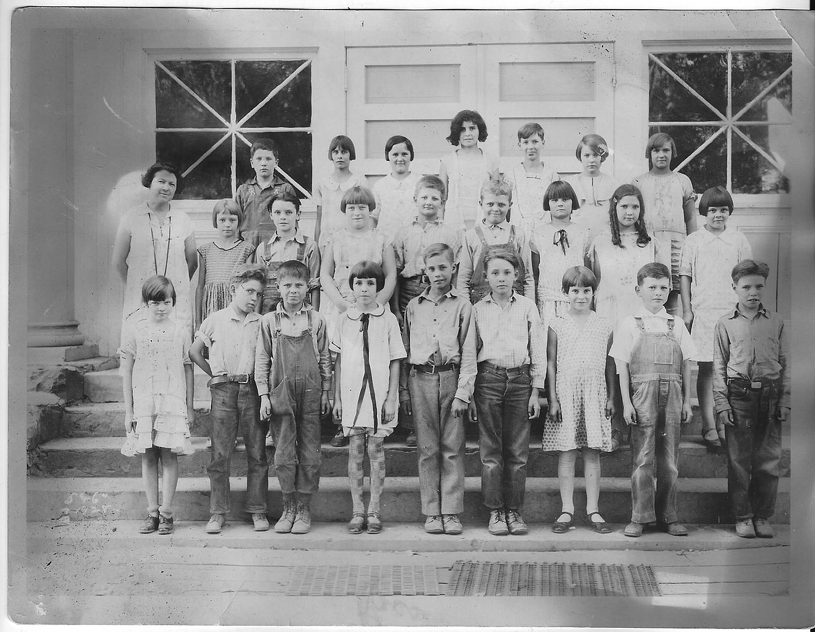 Children fill the steps of a Grant County school sometime in the 1930s.